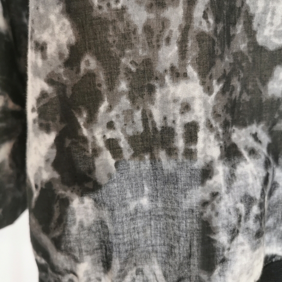 Michael Kors Semi-Sheer Beaded Tie Dyed Deep V-Neck Blouse - Sz S - Picture 3 of 9